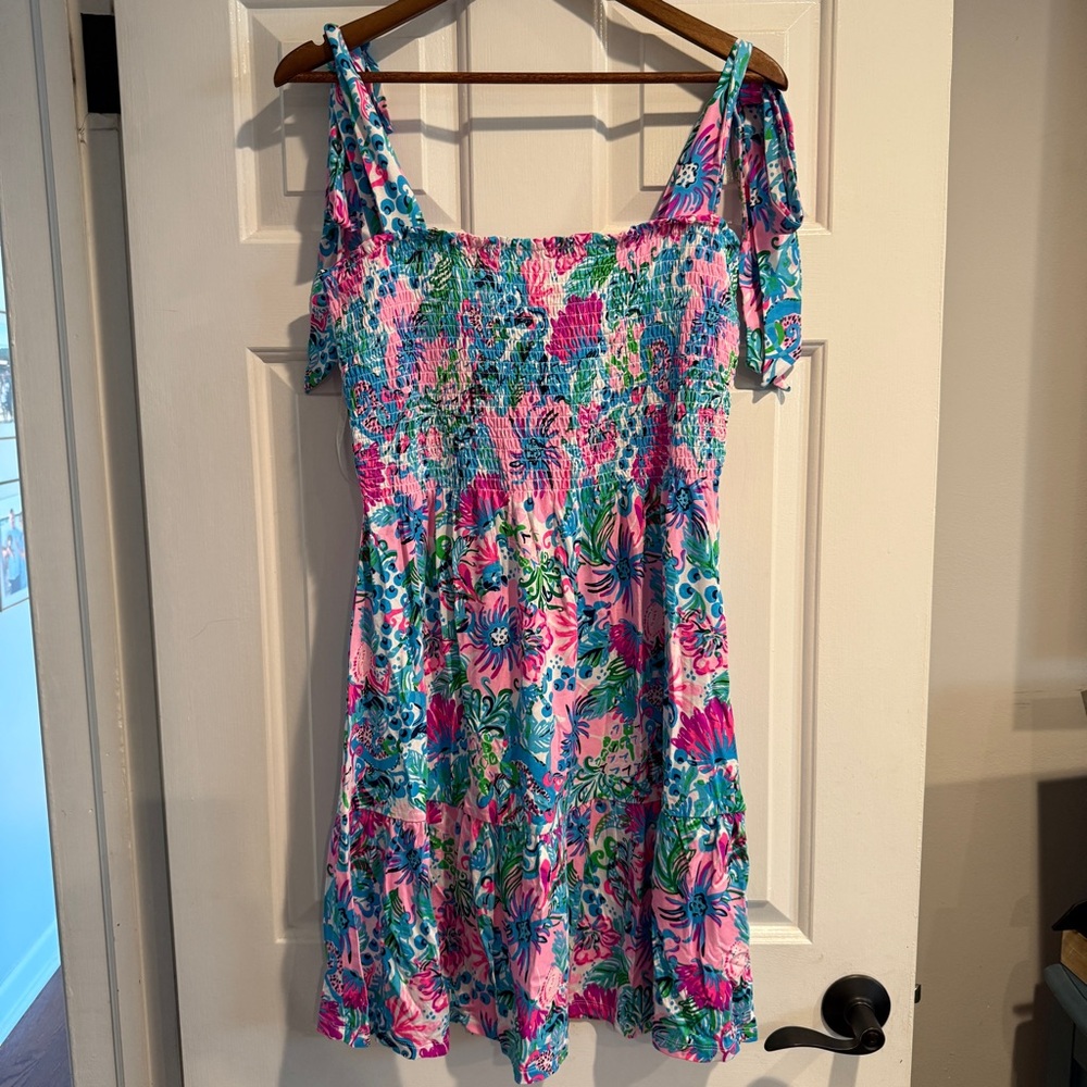 NWT Lilly Pulitzer Kailua Smocked Dress Paradise Petals - Picture 3 of 10